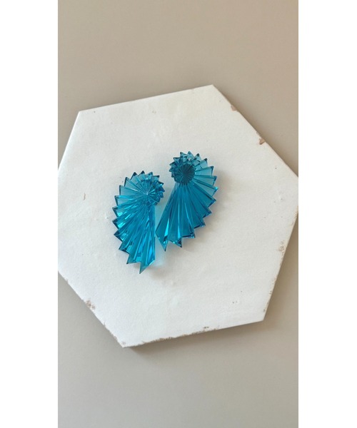 tone（トーン）の「【Agaro】No.200　ドイツvintageビーズの痛くなりにくいイヤリング(MA)（イヤリング・レディース・ホワイト/グリーン/ブルー/マジェンタ/パープル/ライトブルー/ピンク/ベビーピンク/ホワイト系1/その他1/その他2・FREE）」の11枚目の写真