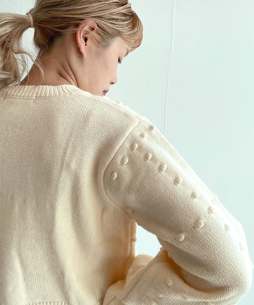 ヴィンテージ ハンドニット3D刺繍カーディガン ウール イタリア製 ポップコーン w closet（ダブルクローゼット）の「ポップコーン編み手刺繍