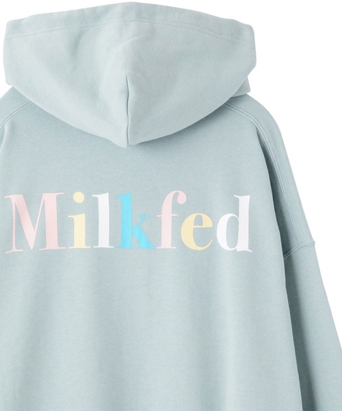 MILKFED.(ミルクフェド)の「D ONE MILKFED BIG SWEAT HOODIE(パーカー・レディース・ライトピンク/オフホワイト/ネイビー/ブラック/ライトブルー・ONE SIZE)」の3枚目の写真