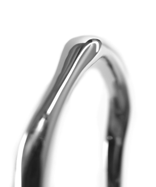 LHME（エルエイチエムイー）の「【WEB限定】”Atrium”ブランチバングル/サージカルステンレス（金属アレルギー対応）【LHME / エルエイチエムイー】（バングル/リストバンド・レディース・シルバー/ゴールド・ONE SIZE）」の11枚目の写真