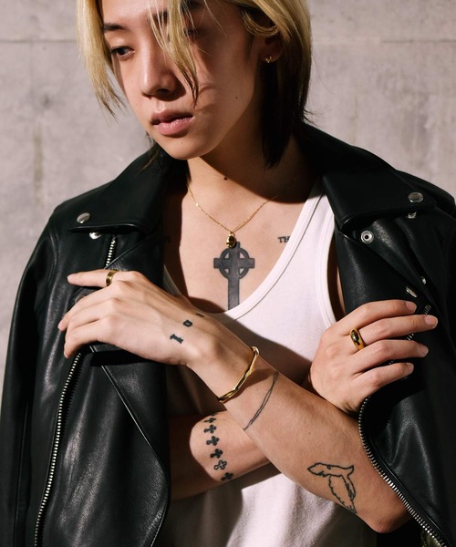 LHME（エルエイチエムイー）の「【WEB限定】”Atrium”ブランチバングル/サージカルステンレス（金属アレルギー対応）【LHME / エルエイチエムイー】（バングル/リストバンド・レディース・シルバー/ゴールド・ONE SIZE）」の10枚目の写真