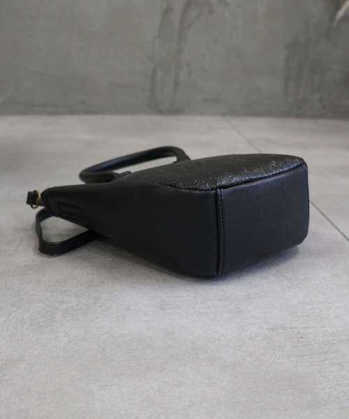 DONOBAN（ドノバン）の「花柄合皮ミニショルダーバッグ（ショルダーバッグ・レディース・ブラック/ダークグレー/キャメル・F）」の17枚目の写真