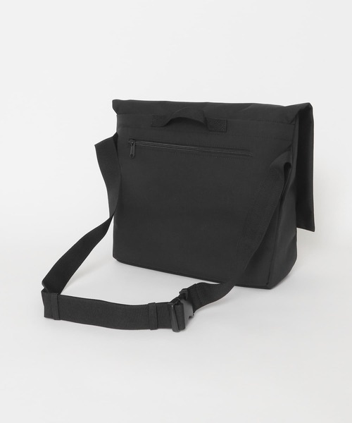 SML(エスエムエル)の「『別注』SML×DOORS ショルダーバッグ(ショルダーバッグ・メンズ・ブラック/ベージュ系その他・-)」の7枚目の写真