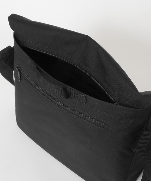 SML(エスエムエル)の「『別注』SML×DOORS ショルダーバッグ(ショルダーバッグ・メンズ・ブラック/ベージュ系その他・-)」の10枚目の写真