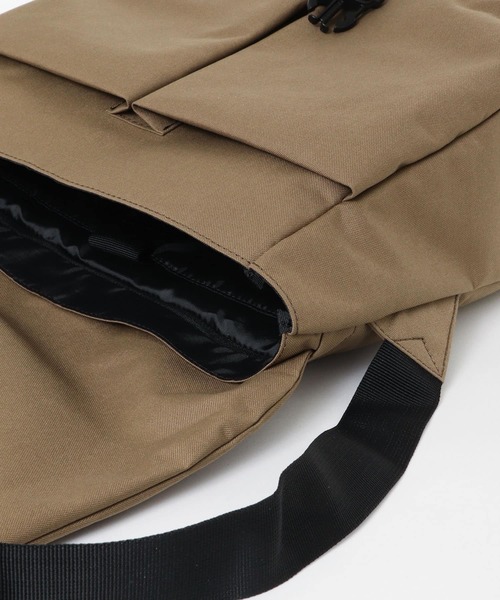 SML(エスエムエル)の「『別注』SML×DOORS ショルダーバッグ(ショルダーバッグ・メンズ・ブラック/ベージュ系その他・-)」の15枚目の写真