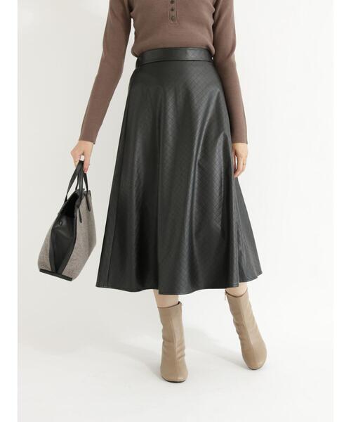 Te chichi（テチチ）の「キルト風パンチングレザーフレアスカート（スカート・レディース・カーキ/ブラック・SMALL/MEDIUM）」の6枚目の写真