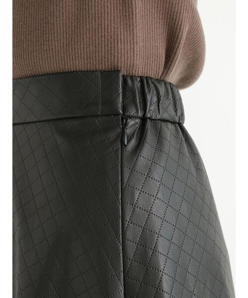 Te chichi（テチチ）の「キルト風パンチングレザーフレアスカート（スカート・レディース・カーキ/ブラック・SMALL/MEDIUM）」の9枚目の写真