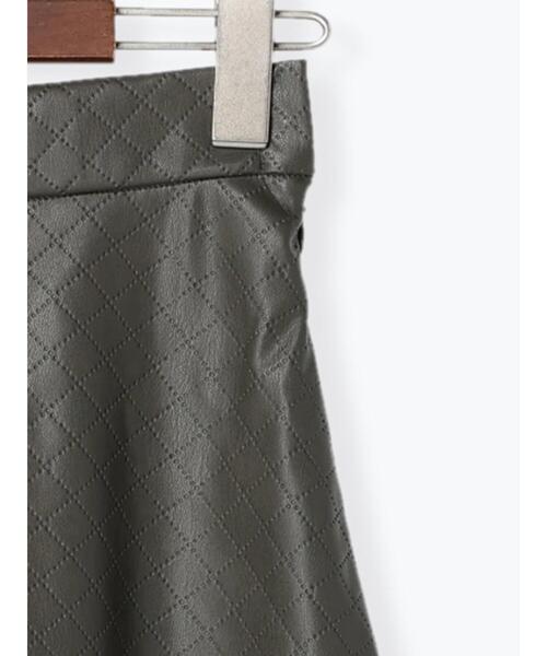 Te chichi（テチチ）の「キルト風パンチングレザーフレアスカート（スカート・レディース・カーキ/ブラック・SMALL/MEDIUM）」の16枚目の写真