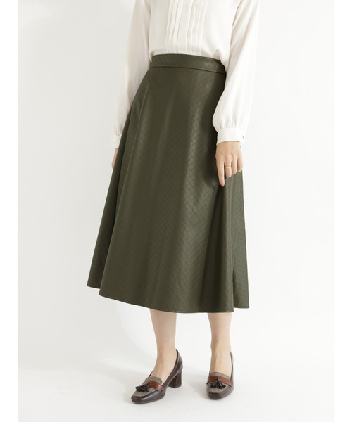 Te chichi（テチチ）の「キルト風パンチングレザーフレアスカート（スカート・レディース・カーキ/ブラック・SMALL/MEDIUM）」の2枚目の写真