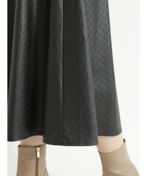 Te chichi（テチチ）の「キルト風パンチングレザーフレアスカート（スカート・レディース・カーキ/ブラック・SMALL/MEDIUM）」の20枚目の写真