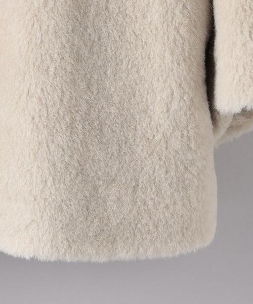 UNITED ARROWS（ユナイテッドアローズ）の「フェイクファー ミドル コート（ノーカラーコート・レディース・ライトグレー・36/38）」の14枚目の写真