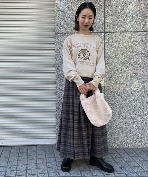 URBAN RESEARCH ドアーズ　カレッジロゴスウェットプルオーバー♪ URBAN RESEARCH DOORS（アーバンリサーチドアーズ）の「カレッジ