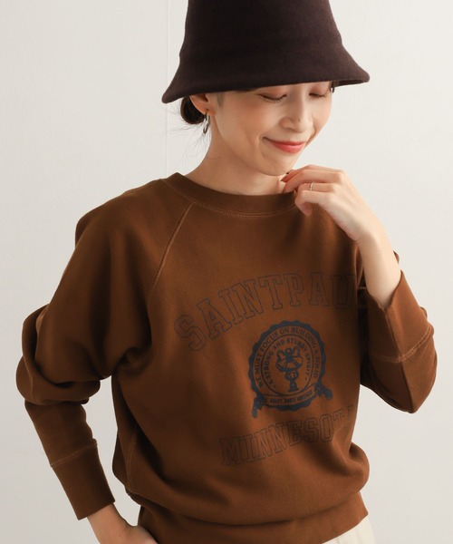 URBAN RESEARCH DOORS（アーバンリサーチドアーズ）の「カレッジロゴスウェットプルオーバー（スウェット・レディース・グレー系その他/ブラウン/パープル・MEDIUM）」の7枚目の写真