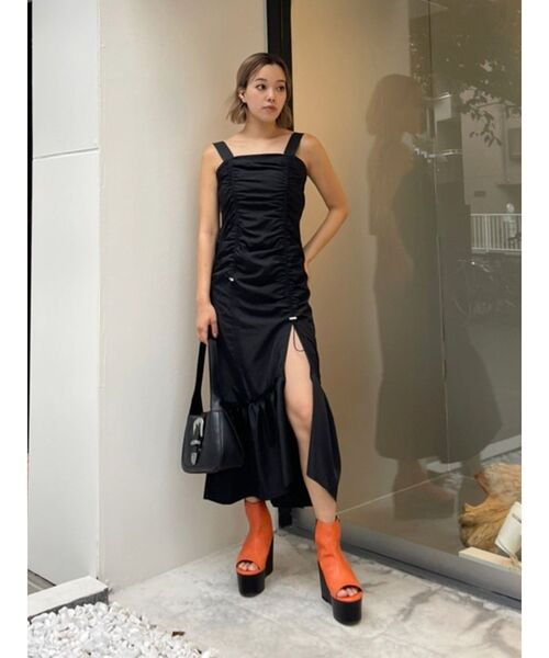 EVRIS（エヴリス）の「バックルデザインプラットフォームサンダル（サンダル・レディース・ブラック/オレンジ・SMALL/MEDIUM/LARGE）」の15枚目の写真