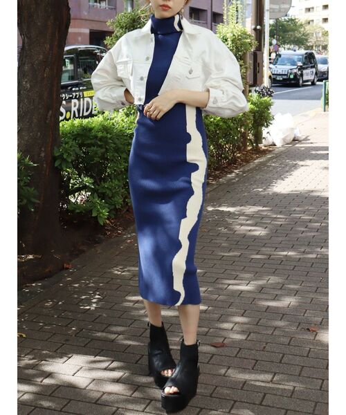 EVRIS（エヴリス）の「バックルデザインプラットフォームサンダル（サンダル・レディース・ブラック/オレンジ・SMALL/MEDIUM/LARGE）」の21枚目の写真