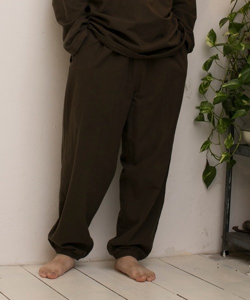 S'more(スモア)の「SLEEPING ANKLE PANTS(その他パンツ・レディース・ベージュ/ホワイト/ブラウン/カーキ/グレー・SMALL/MEDIUM/LARGE/X-LARGE)」の3枚目の写真