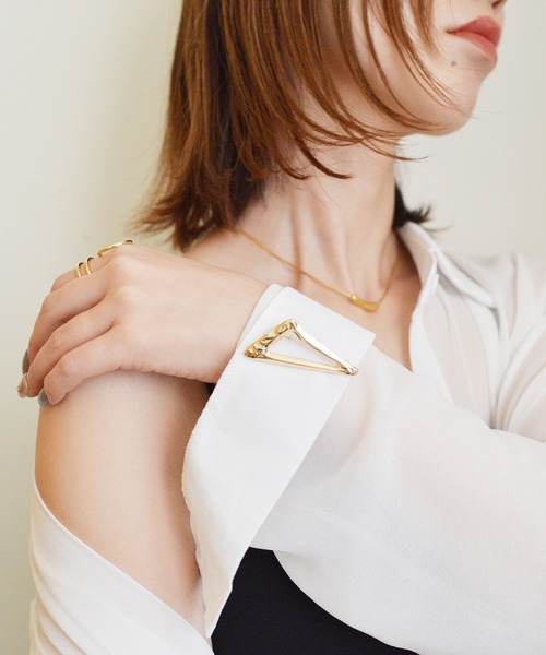 styiro（スタイロ）の「メタルフレームブローチ（ブローチ/コサージュ・レディース・シルバー系その他/ゴールド系その他/シルバー系その他2/ゴールド系その他2/シルバー系その他3/シルバー系その他4/シルバー系その他5/ゴールド系その他3/ゴールド系その他4/ゴールド系その他5・FREE）」の10枚目の写真