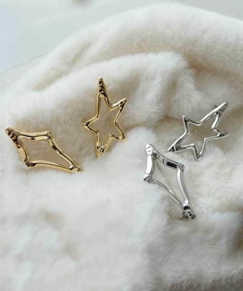 styiro（スタイロ）の「メタルフレームブローチ（ブローチ/コサージュ・レディース・シルバー系その他/ゴールド系その他/シルバー系その他2/ゴールド系その他2/シルバー系その他3/シルバー系その他4/シルバー系その他5/ゴールド系その他3/ゴールド系その他4/ゴールド系その他5・FREE）」の11枚目の写真