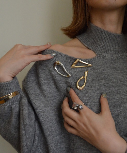 styiro（スタイロ）の「メタルフレームブローチ（ブローチ/コサージュ・レディース・シルバー系その他/ゴールド系その他/シルバー系その他2/ゴールド系その他2/シルバー系その他3/シルバー系その他4/シルバー系その他5/ゴールド系その他3/ゴールド系その他4/ゴールド系その他5・FREE）」の18枚目の写真