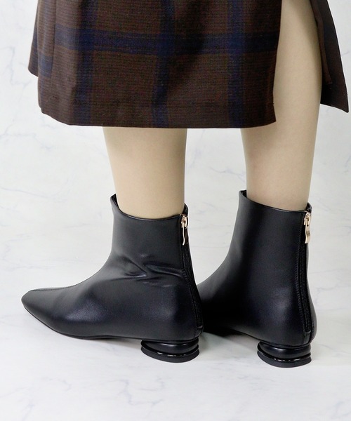 LibertyDoll(リバティードール)の「LibertyDoll/スクエアトゥ変形ヒールショートブーツ(9096)(ブーツ・レディース・ダークブラウン/ブラック・L/M/S/LL)」の3枚目の写真