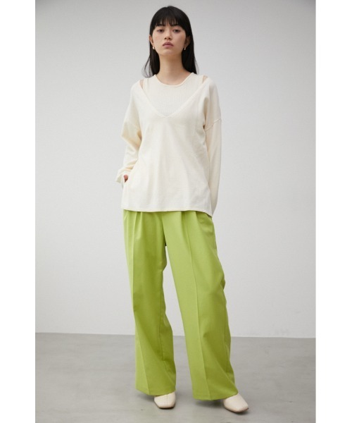 AZUL by moussy（アズールバイマウジー）の「2WAY LAYERED DEEP V/N TOPS/2WAYレイヤードディープブイネックトップス（シャツ/ブラウス・レディース・ブラック/オフホワイト/オレンジ・SMALL/MEDIUM）」の6枚目の写真