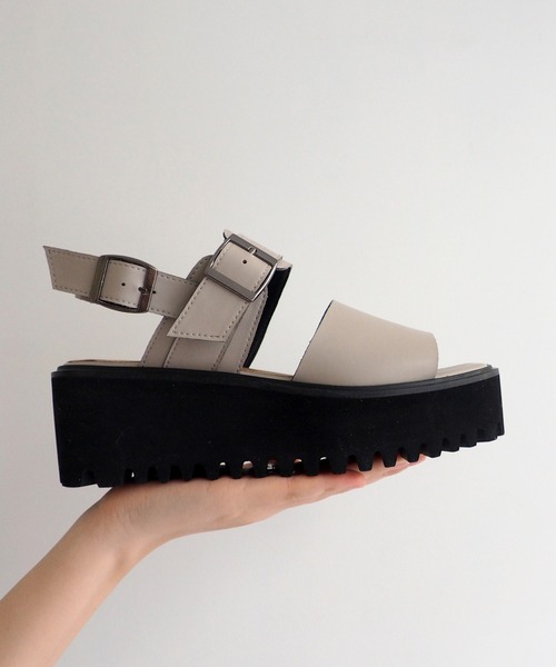 あしながおじさん(アシナガオジサン)の「厚底サンダル 7210093(サンダル・レディース・ダークブラウン/ライトグレー/ブラック・22.5cm/23.0cm/23.5cm/24.0cm/24.5cm)」の3枚目の写真