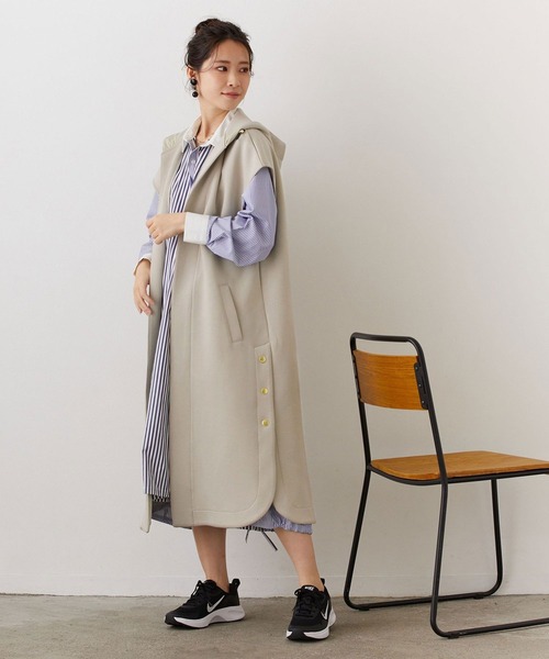 Les Copains レコパン 中綿ロングベスト フード付き【新品未使用】 NICOLE white（ニコルホワイト）の「フードロングベスト／ダンボール