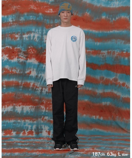 ISTKUNST(イストクンスト)の「A'GEM/9 × .kom『ISTKUNST/イストクンスト』LOGO&SMILEY L/S TEE/ロゴスマイル 長袖Tシャツ(Tシャツ/カットソー・レディース・ブラック/ライトグレー/ホワイト・M/L)」の19枚目の写真