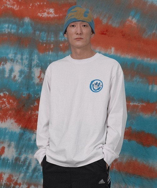 ISTKUNST(イストクンスト)の「A'GEM/9 × .kom『ISTKUNST/イストクンスト』LOGO&SMILEY L/S TEE/ロゴスマイル 長袖Tシャツ(Tシャツ/カットソー・レディース・ブラック/ライトグレー/ホワイト・M/L)」の15枚目の写真