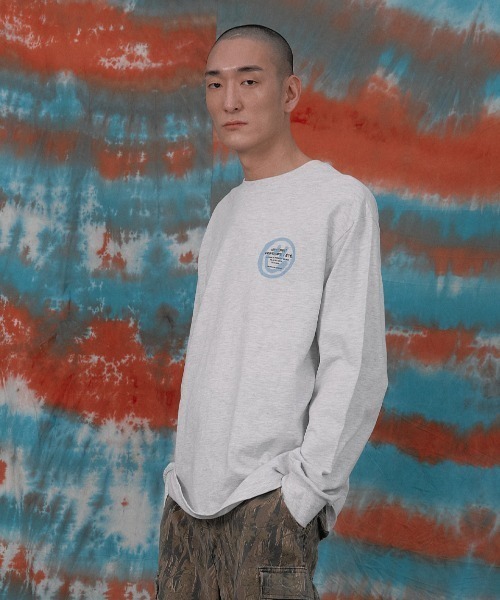 ISTKUNST(イストクンスト)の「A'GEM/9 × .kom『ISTKUNST/イストクンスト』LOGO&SMILEY L/S TEE/ロゴスマイル 長袖Tシャツ(Tシャツ/カットソー・レディース・ブラック/ライトグレー/ホワイト・M/L)」の20枚目の写真