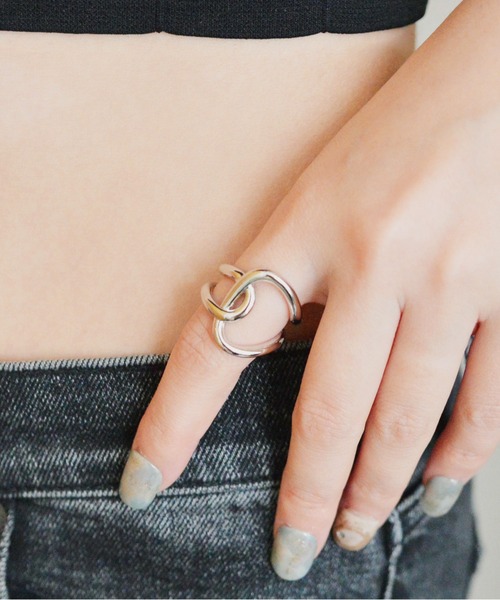 styiro(スタイロ)の「ニッケルフリー クロスライン メタルリング(リング・レディース・シルバー/ゴールド/シルバー系2/ゴールド系2・FREE)」の7枚目の写真