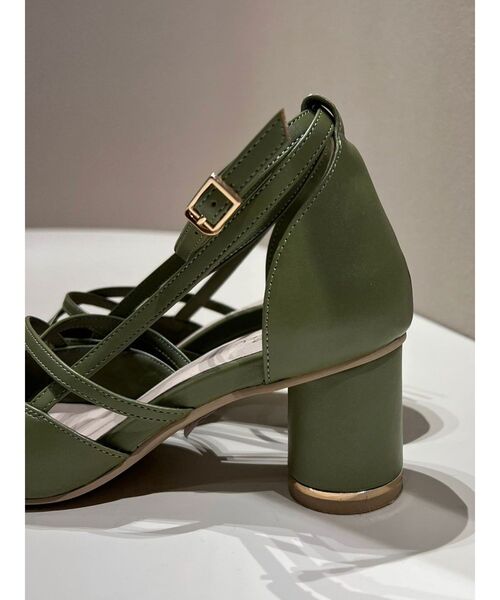 dazzlin(ダズリン)の「アートストラップパンプス(パンプス・レディース・ブラック/グリーン/アイボリー・MEDIUM/LARGE)」の11枚目の写真