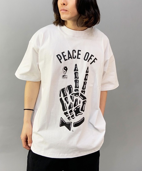 LURKING CLASS(ラーキングクラス)の「【ムラサキスポーツ別注】LURKING CLASS/ラーキングクラス オーバーサイズ グラフィックプリント クルーネックTシャツ/半袖Tシャツ ST23STM07(Tシャツ/カットソー・メンズ・ブラック/ホワイト・M/L/XL)」の1枚目の写真