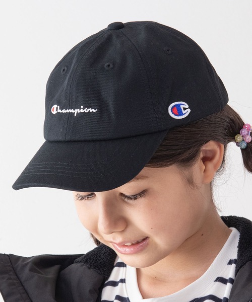 Champion(チャンピオン)の「【CHAMPION/チャンピオン】KIDS スクリプトローキャップ ワンポイントブランドロゴ刺繍 キッズ(キャップ・キッズ・オフホワイト/ラベンダー/ベージュ/ブルー系その他/ピンク/ミント/ブルー/ブラック/ダークブルー/ネイビー・FREE)」の4枚目の写真