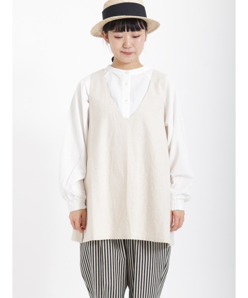 Samansa Mos2（サマンサ モスモス）の「コットンリネンVネックプルオーバーベスト（ベスト・レディース・キナリ/ブラック/ベージュ・ﾌﾘ-）」の10枚目の写真