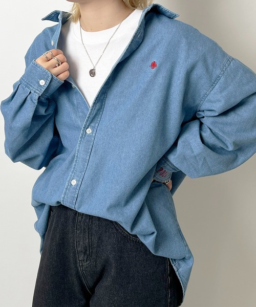 POLO BCS(ポロ ビーシーエス)の「【POLO BCS】別注 ワンポイント刺繍 オーバーサイズレギュラーカラー ブロード / ストライプ / デニム ビッグシルエットシャツ(シャツ/ブラウス・メンズ・グリーン/サックスブルー/ホワイト/サックスブルー系2/ブルー/パープル/ブラック/ブルー系その他/ブルー系その他2・M/L)」の6枚目の写真