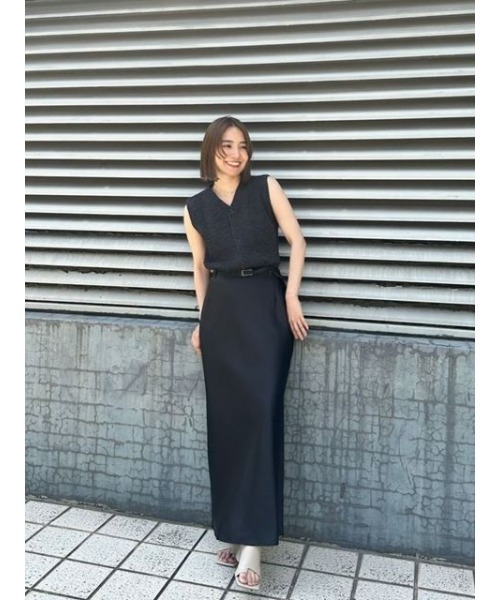 MIESROHE（ミースロエ）の「sustainableスクエアベルト付き