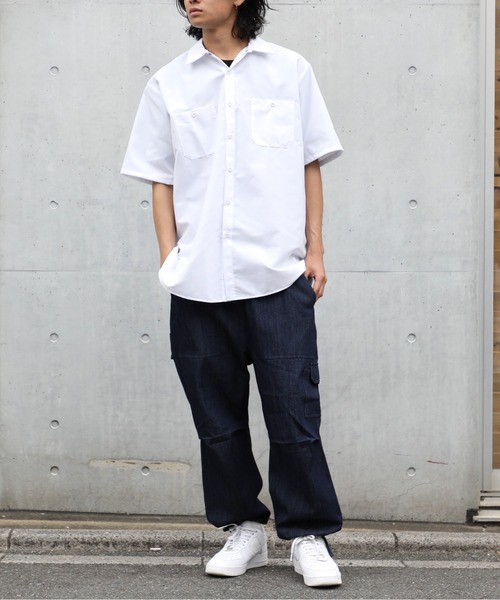 RED KAP（レッドキャップ）の「【RED KAP】4.25ozワークシャツ半袖 RDKP-S0024（シャツ/ブラウス・メンズ・ネイビー/オレンジ/ホワイト/ライトグレー/ブラウン/レッド/ライトグリーン/シルバーグレー/グリーン/バーガンディー/ブラック/ライトブルー/スカイブルー/カーキ/ブルー/チャコールグレー/グレー・L/M/XL/S）」の21枚目の写真