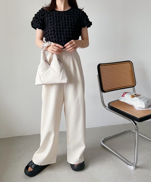 CLEA(クレア)の「ふくれポップコーンコンパクト半袖トップス(Tシャツ/カットソー・レディース・イエロー/ホワイト/ブラック・FREE)」の22枚目の写真