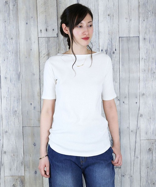 atONE(アットワン)の「atONE ボートネック5分袖コットンリブTシャツ(Tシャツ/カットソー・レディース・ベージュ/オフホワイト/ブラック・3L/LL/4L/M/L)」の2枚目の写真