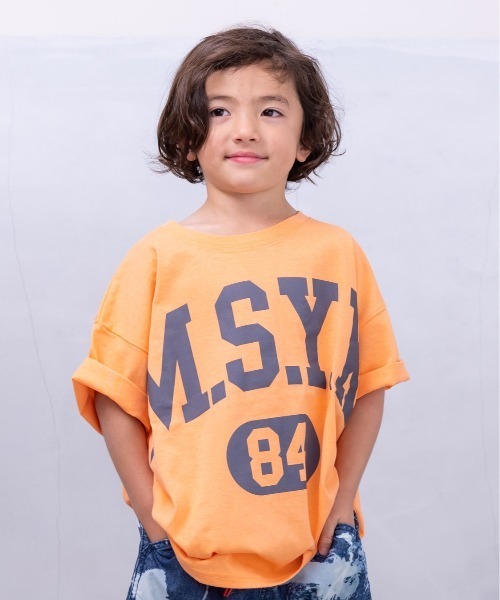 Life Support Products（ライフサポートプロダクツ）の「ハンソデカレッジTシャツ(80～150cm)（Tシャツ/カットソー・キッズ・チャコール/ネイビー/イエロー/オレンジ/グリーン/オフホワイト・80/90/95/100/110/120/130/140/150）」の6枚目の写真