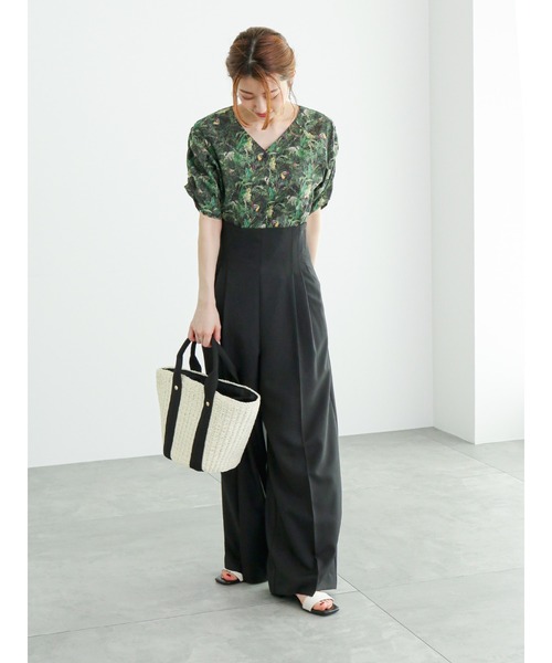 Te chichi（テチチ）の「リバティプリントシャーリングブラウス(Tou-can Hide)（シャツ/ブラウス・レディース・ブルー/カーキ・ﾌﾘ-）」の3枚目の写真