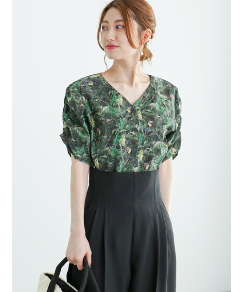 Te chichi（テチチ）の「リバティプリントシャーリングブラウス(Tou-can Hide)（シャツ/ブラウス・レディース・ブルー/カーキ・ﾌﾘ-）」の7枚目の写真