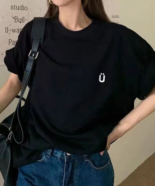 SHEENA(シーナ)の「綿100%、バックロゴルーズTシャツ(Tシャツ/カットソー・レディース・ホワイト/ブラック・M)」の13枚目の写真