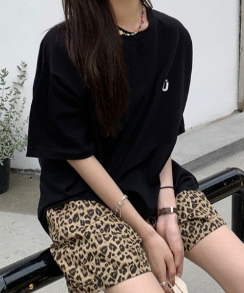 SHEENA(シーナ)の「綿100%、バックロゴルーズTシャツ(Tシャツ/カットソー・レディース・ホワイト/ブラック・M)」の17枚目の写真