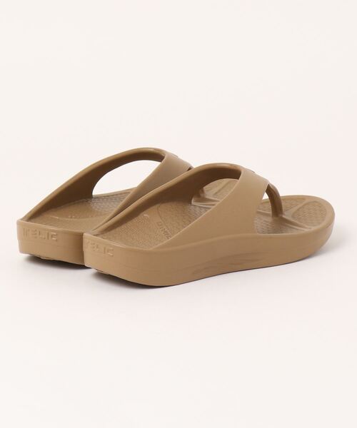 DouDou（ドゥドゥ）の「【TELIC/テリック】 FLIP FLOP（サンダル・レディース・キャメル/アイボリー/ブラック・SMALL/MEDIUM）」の5枚目の写真
