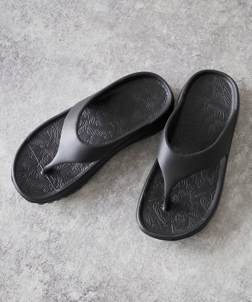 Riberry（リベリー）の「リカバリーサンダル（サンダル・レディース・ブラック/グリーン/ホワイト・MEDIUM/LARGE）」の4枚目の写真