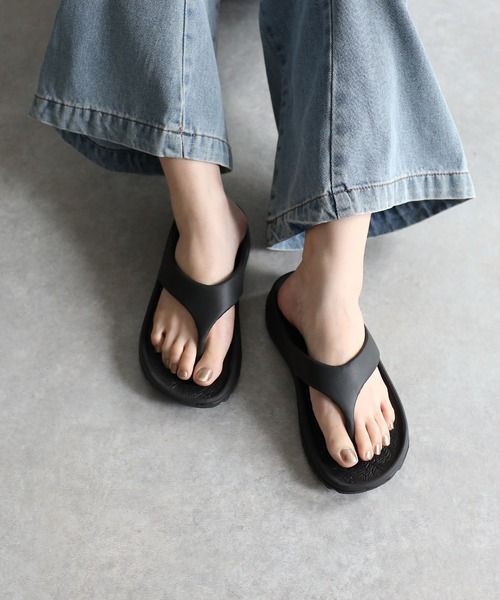 Riberry（リベリー）の「リカバリーサンダル（サンダル・レディース・ブラック/グリーン/ホワイト・MEDIUM/LARGE）」の22枚目の写真