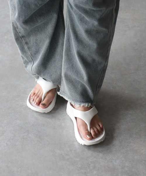 Riberry（リベリー）の「リカバリーサンダル（サンダル・レディース・ブラック/グリーン/ホワイト・MEDIUM/LARGE）」の9枚目の写真