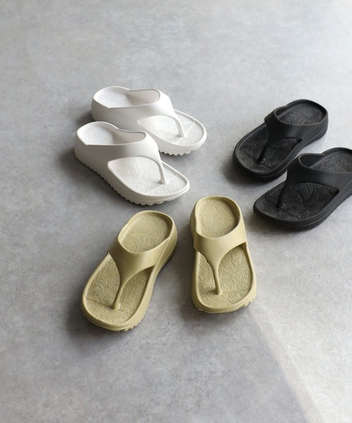 Riberry（リベリー）の「リカバリーサンダル（サンダル・レディース・ブラック/グリーン/ホワイト・MEDIUM/LARGE）」の15枚目の写真